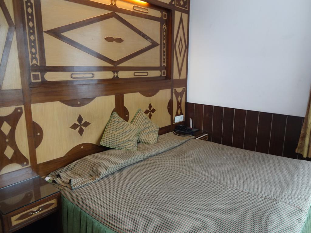 Hotel Ratan دهرادون المظهر الخارجي الصورة