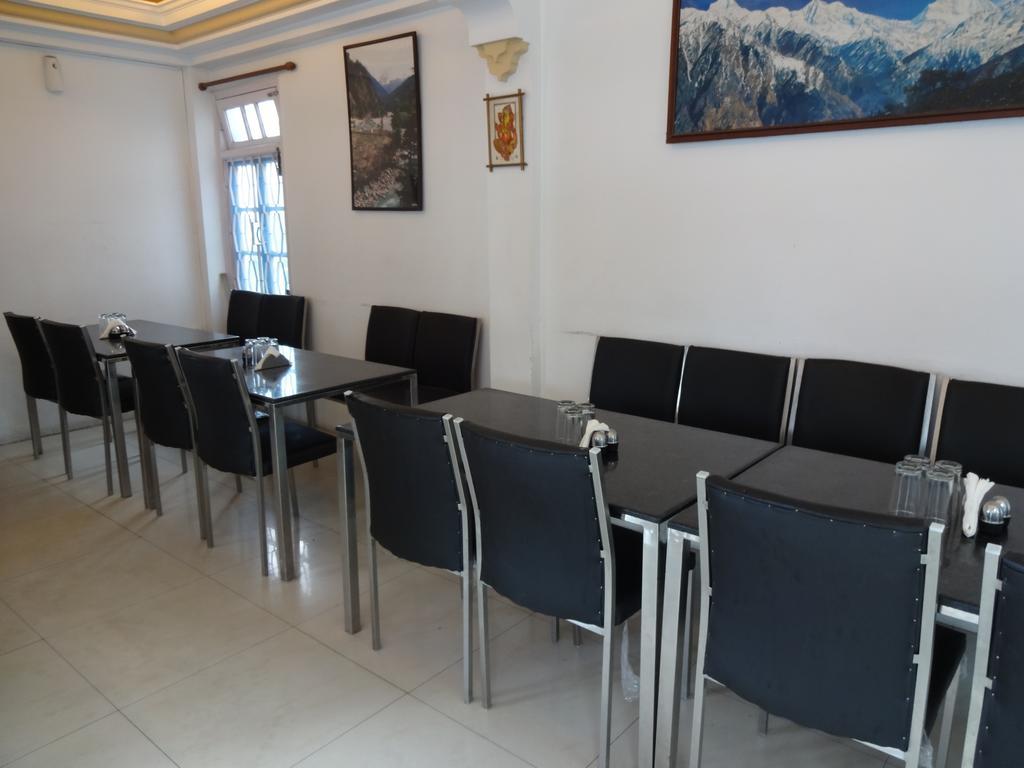 Hotel Ratan دهرادون المظهر الخارجي الصورة