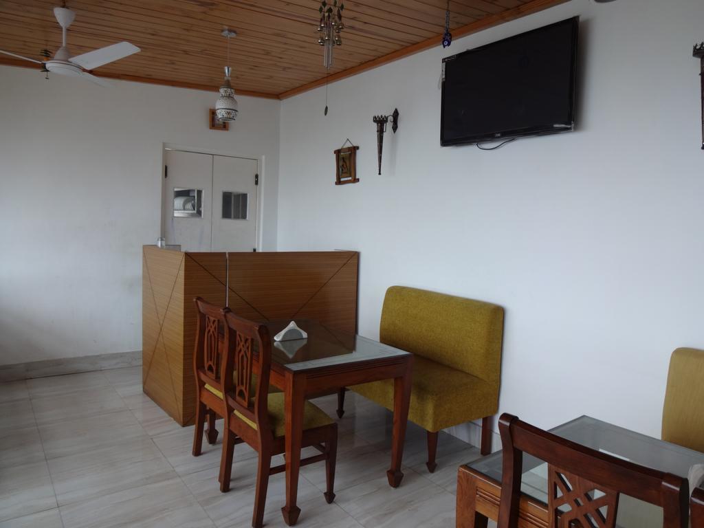 Hotel Ratan دهرادون المظهر الخارجي الصورة